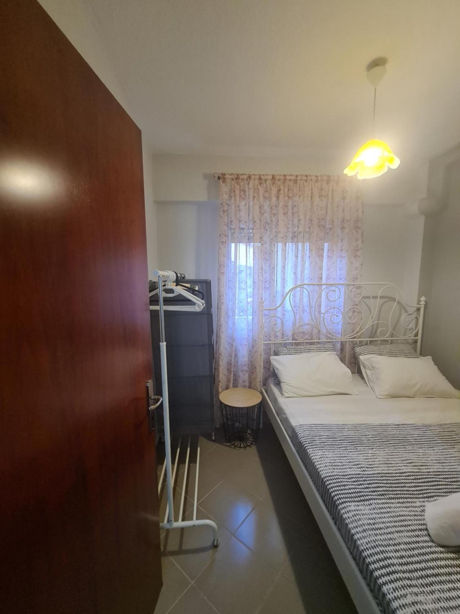 Makis Apartments Touzla Ofrínion المظهر الخارجي الصورة